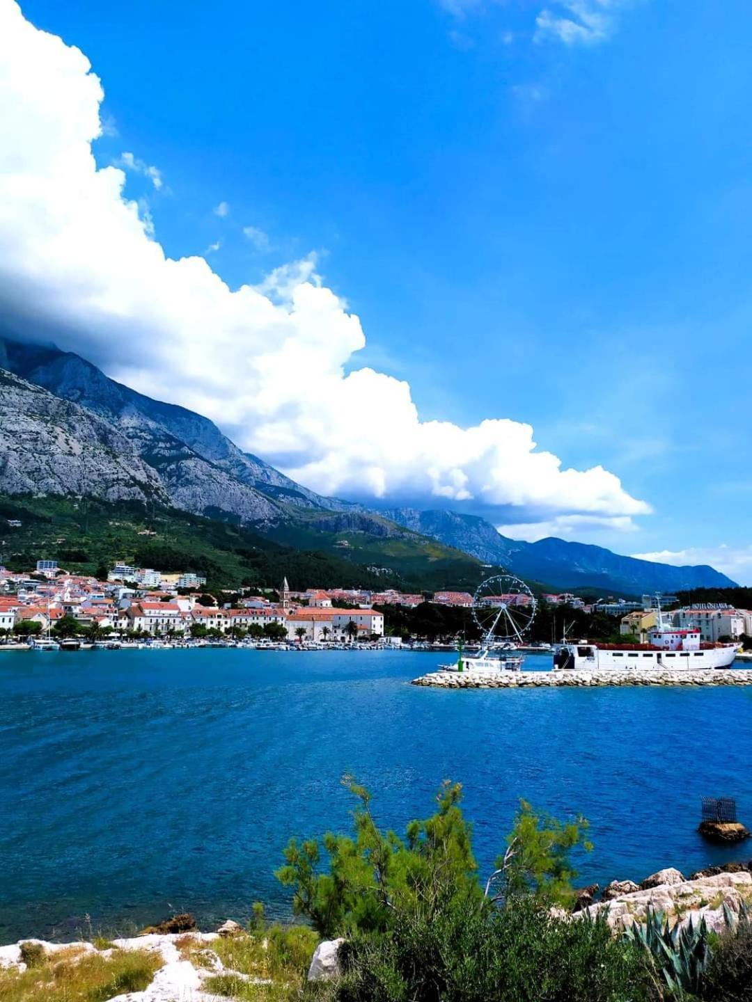 Studio Apartmani Dora Makarska Exterior foto